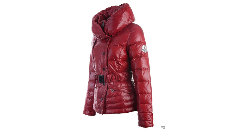 Illustration for article titled 15 Winter Coats That Look Like Female Genitalia